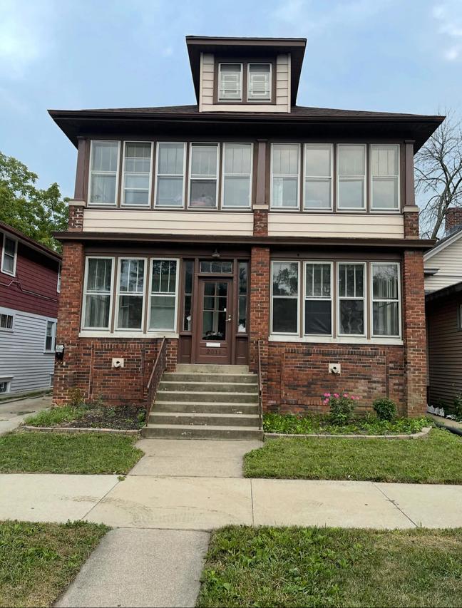 2009 Slauson Ave, Racine, WI 53403