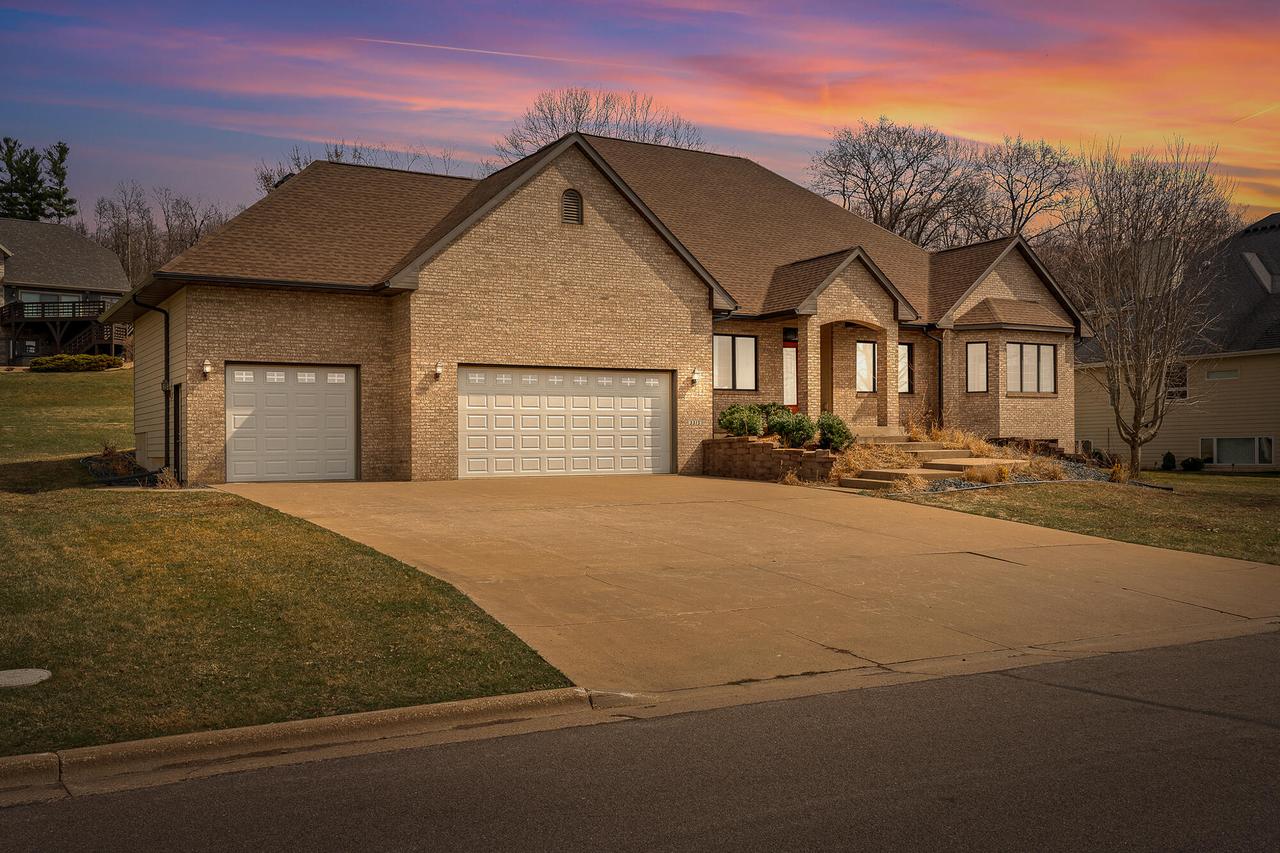 3315 Augusta Ln, Onalaska, WI 54650