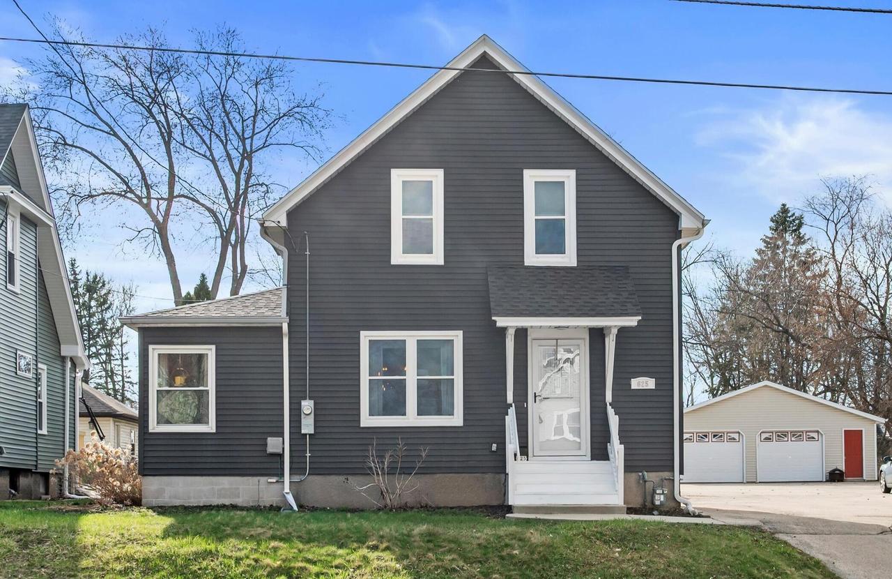625 N Main St, Hartford, WI 53027