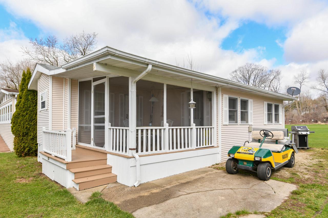 W5229 Surfwood - #30, La Grange, WI 53121