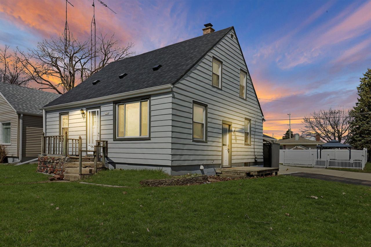 1706 Derby Ave, Mount Pleasant, WI 53403