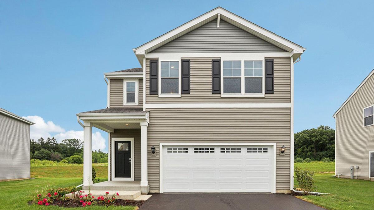 7102 Oakmont Rd, Mount Pleasant, WI 53403