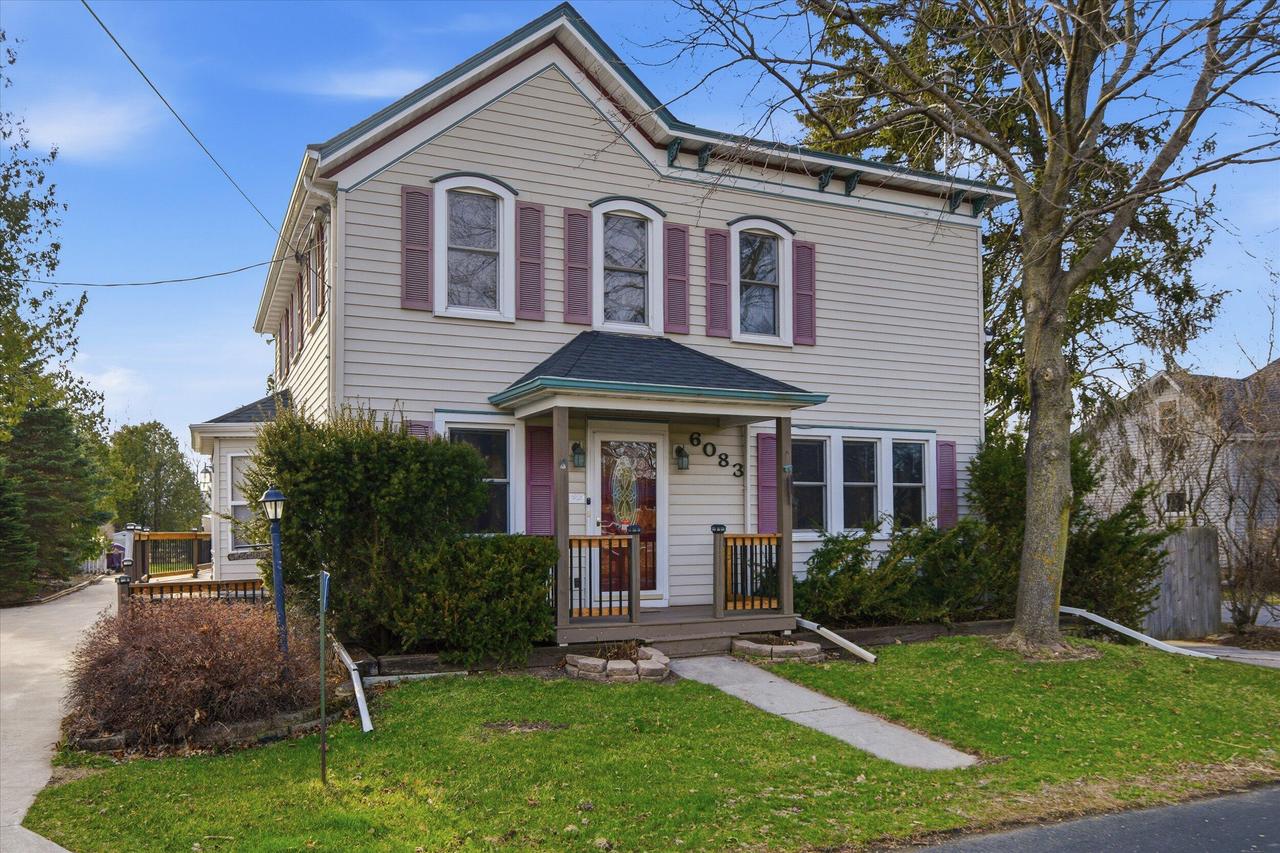 6083 Lake Church Rd, Belgium, WI 53004