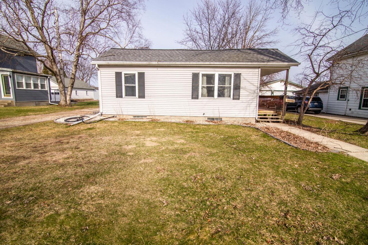 244 Williams St, Randolph, WI 53956