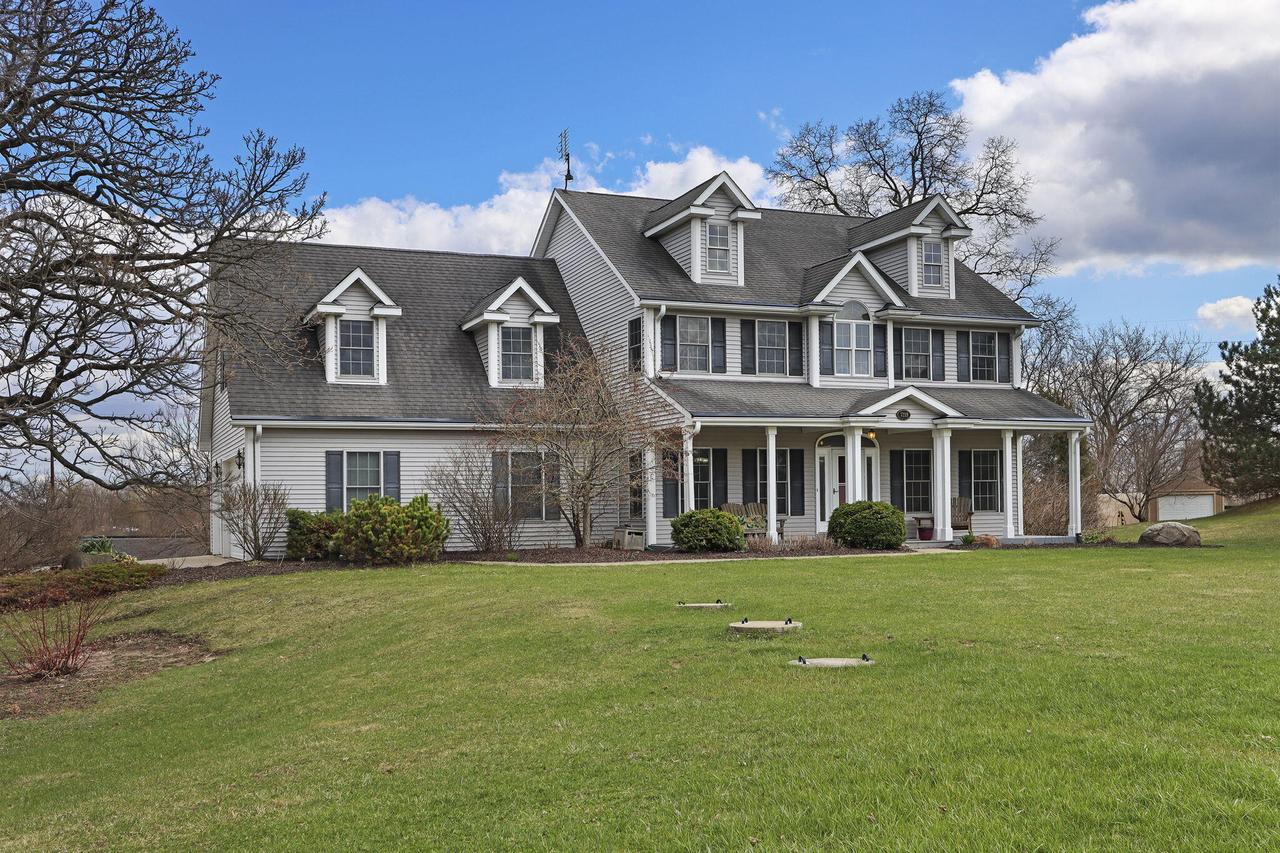 7219 284th Ave, Salem Lakes, WI 53168