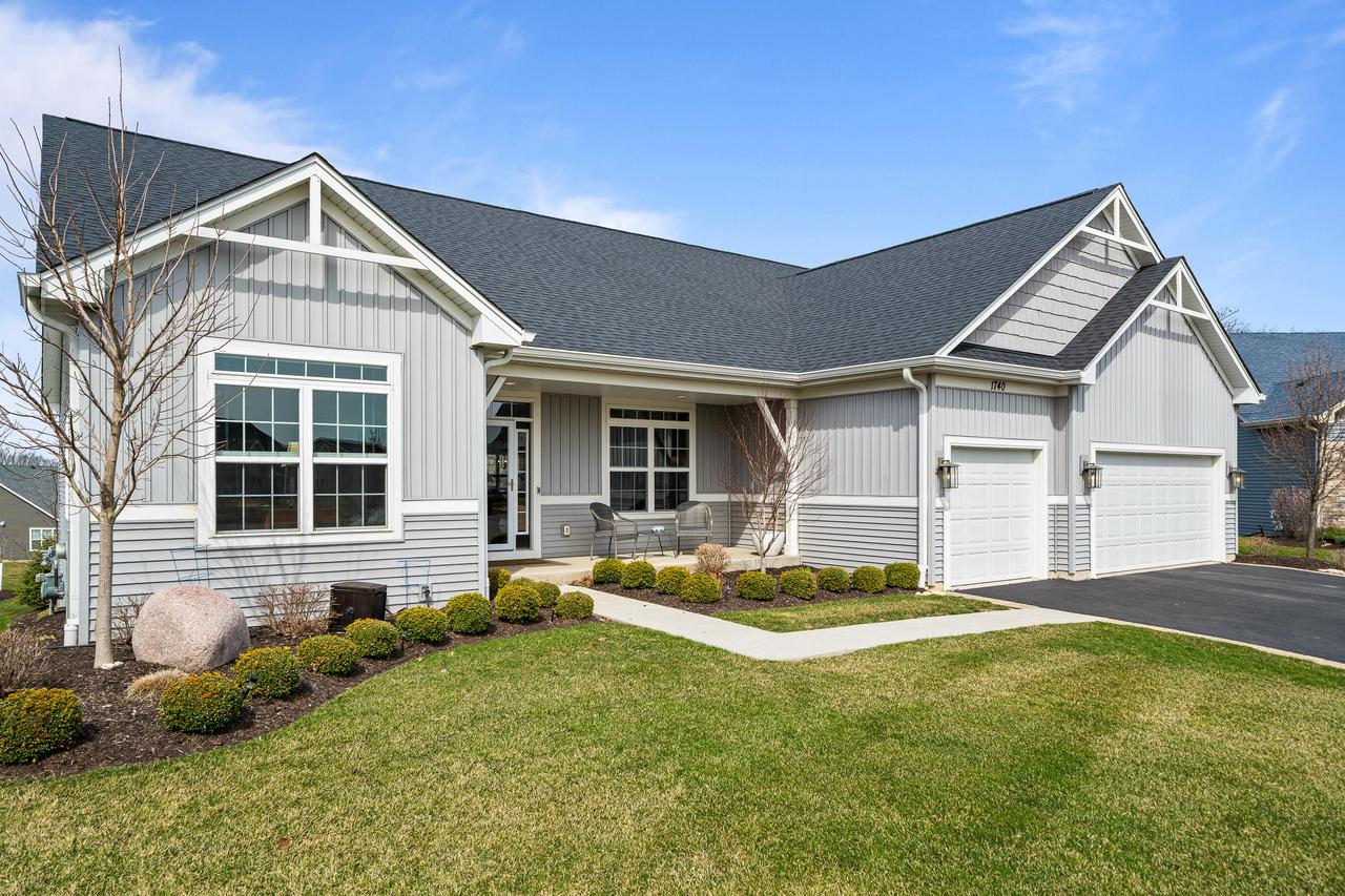 1740 Cobblestone Ct, Lake Geneva, WI 53147