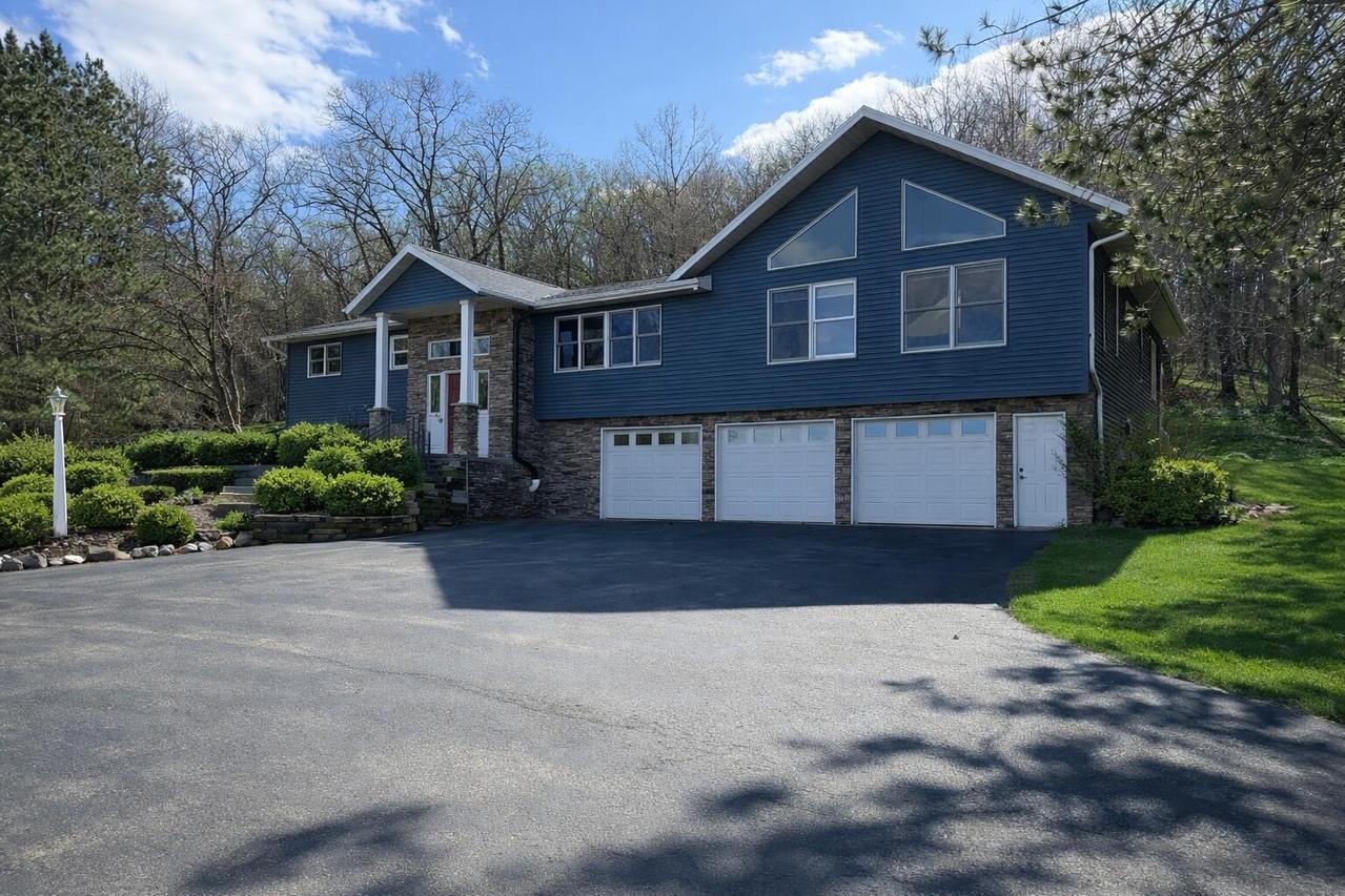 W4957 Wolf Ridge, Medary, WI 54601