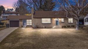 337 Lake Dr, Random Lake, WI 53075