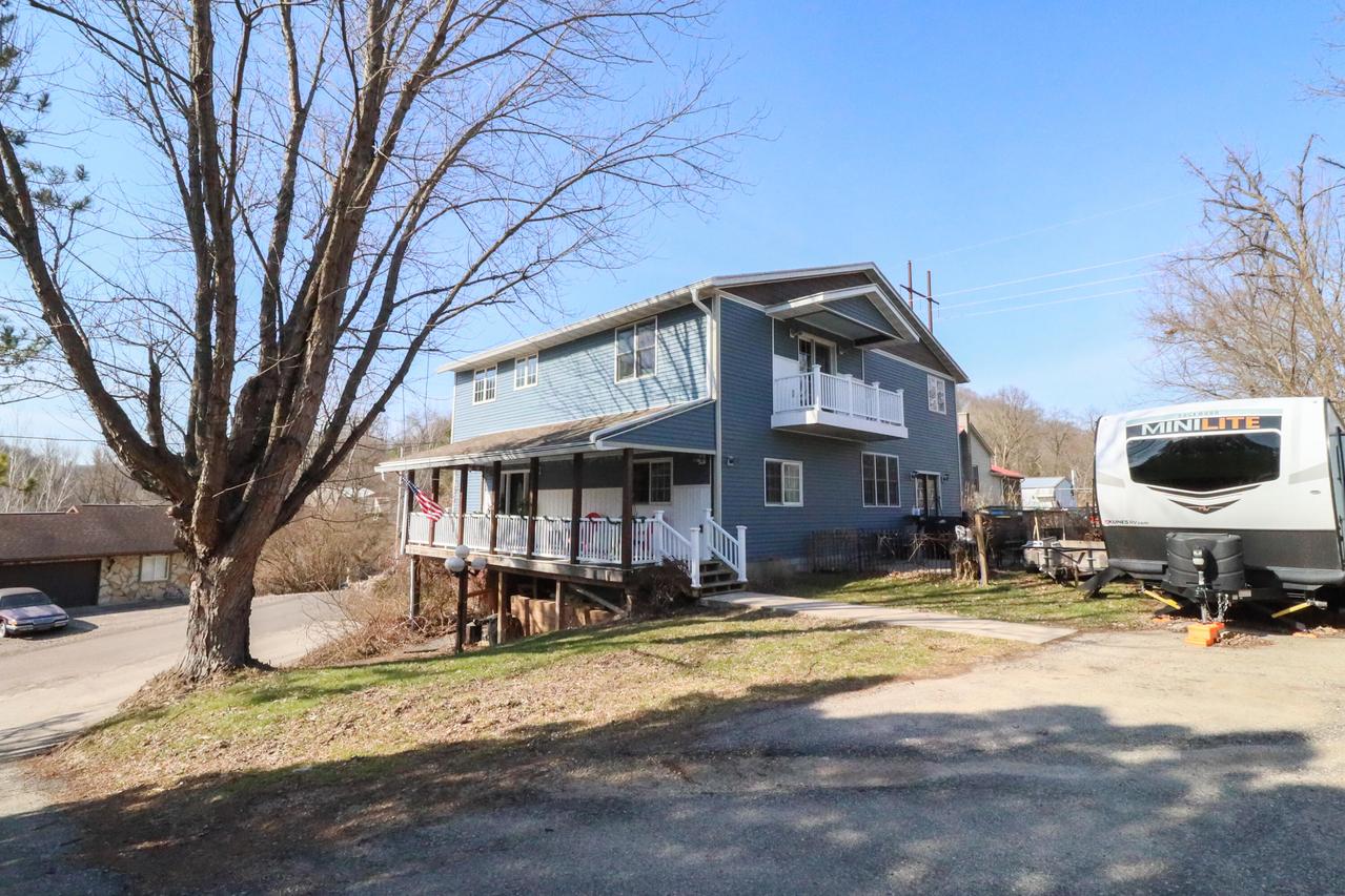 W884 E Mohawk Ln, Bergen, WI 54658