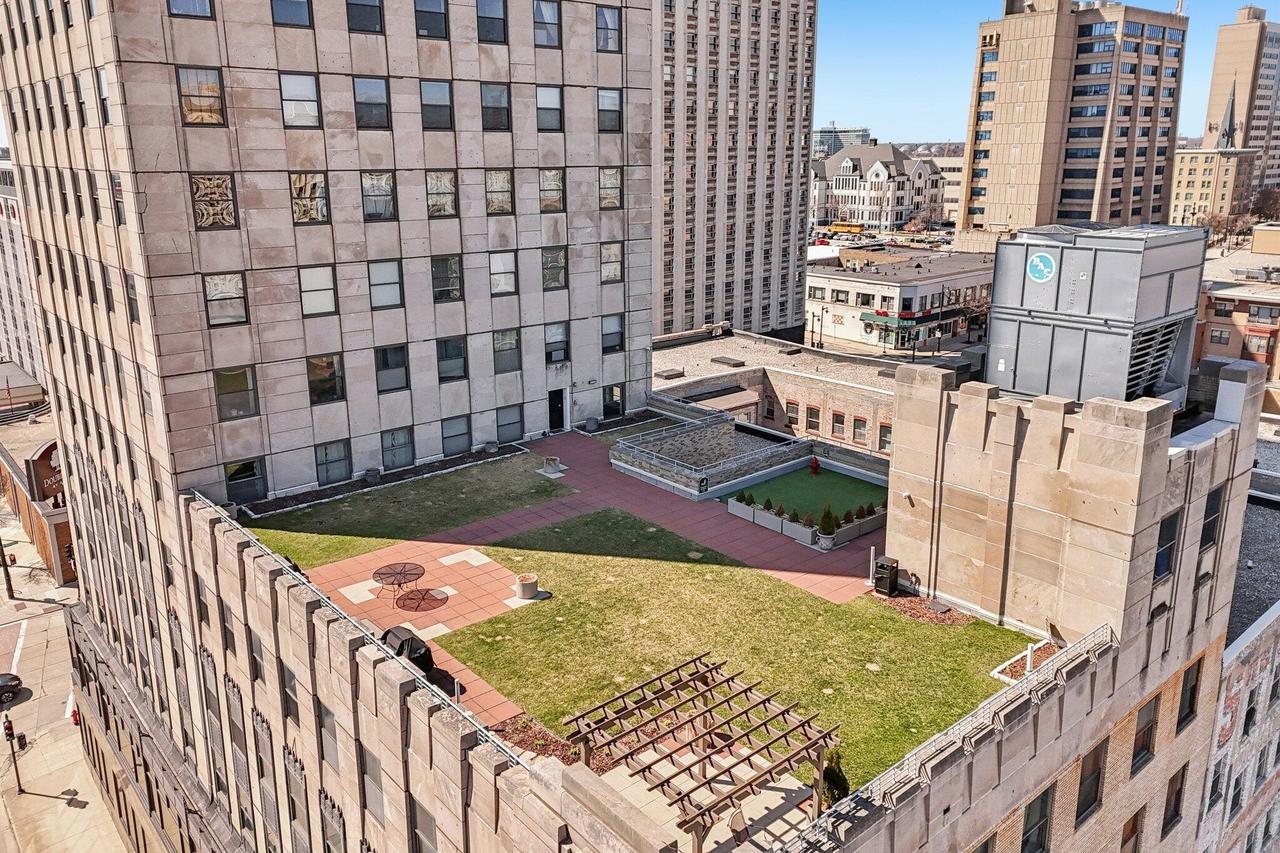 606 W Wisconsin Ave #309, Milwaukee, WI 53203