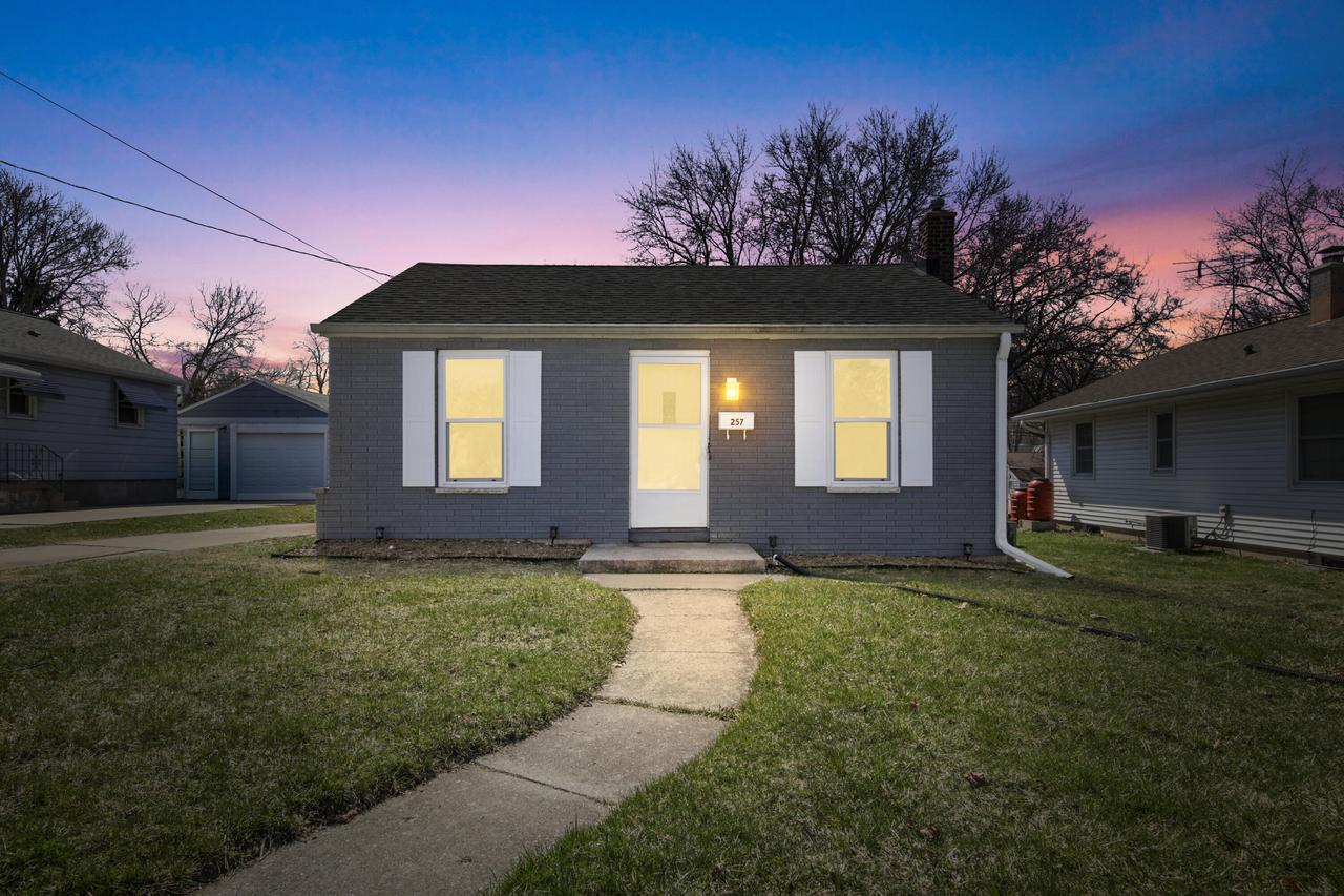 257 W Loos St, Hartford, WI 53027