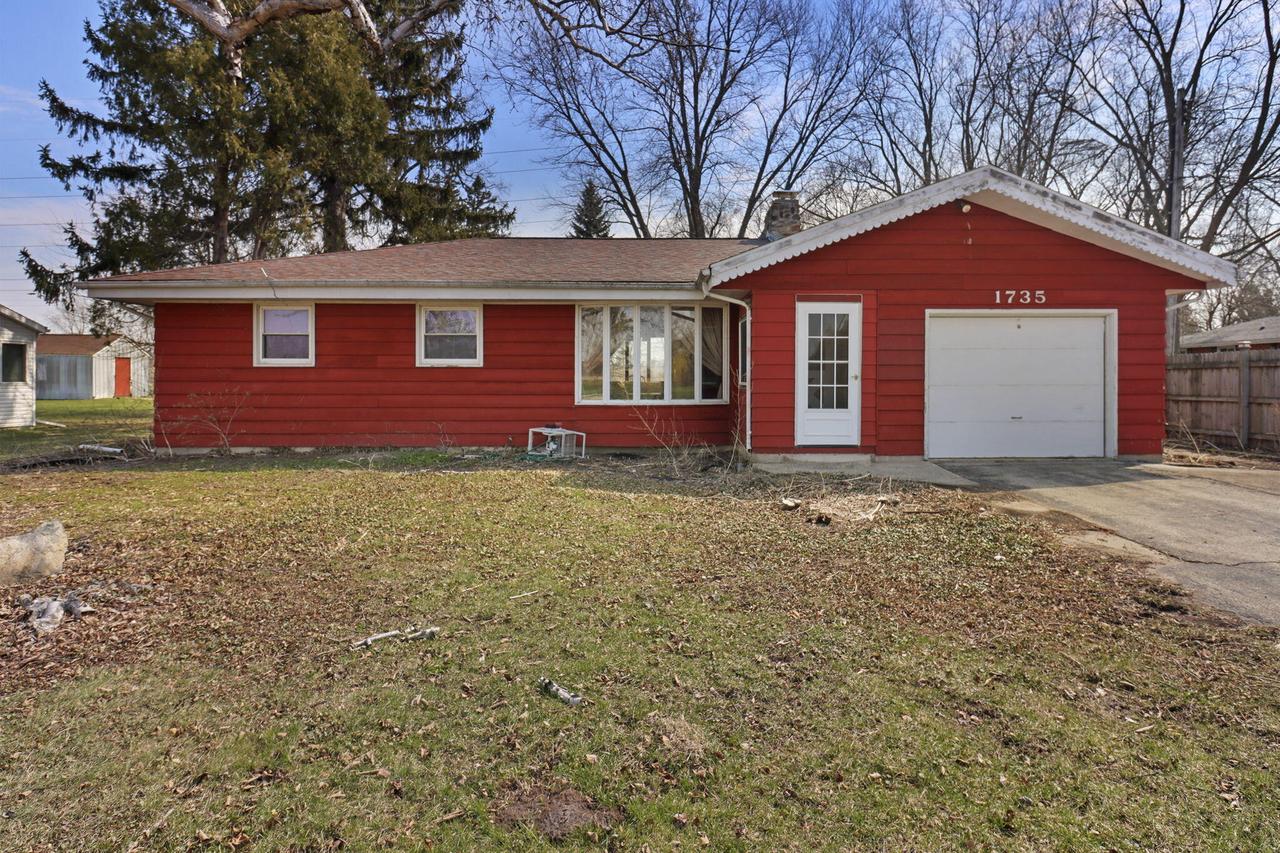 1735 Willow Rd, Mount Pleasant, WI 53177