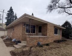 10943 W Harvard Ln., Wauwatosa, WI 53226