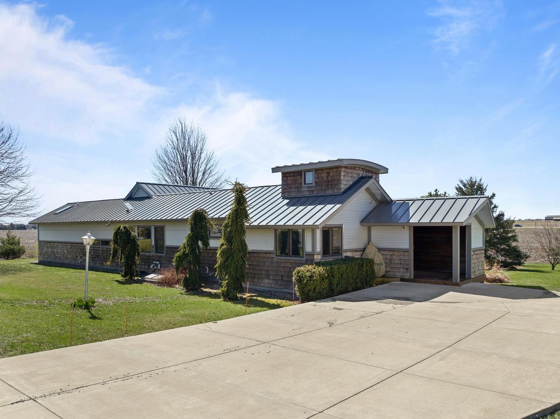 W2823 County Road B -, Linn, WI 53147