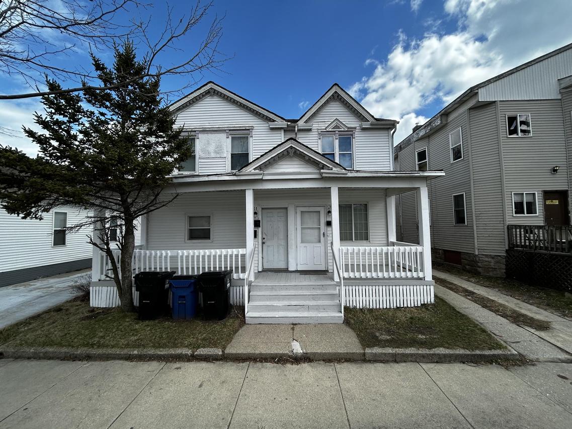 739 Villa St., Racine, WI 53403