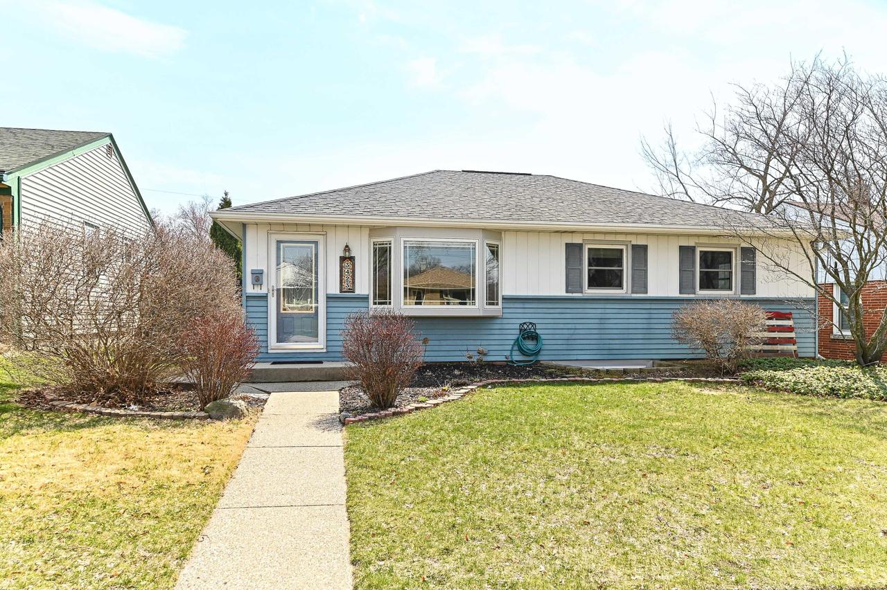 3423 E Whittaker Ave, Cudahy, WI 53110