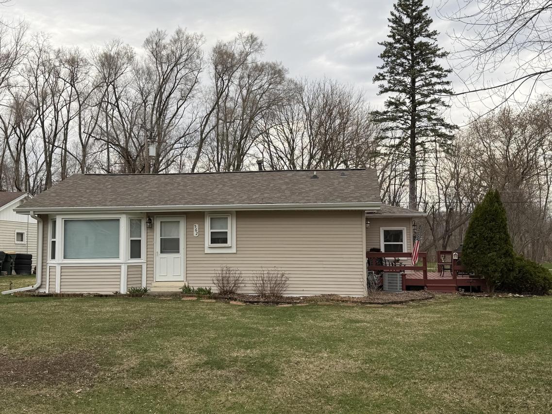 562 Gatewood Dr, Twin Lakes, WI 53181
