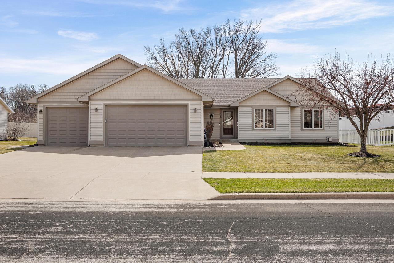 308 Grant St, Holmen, WI 54636