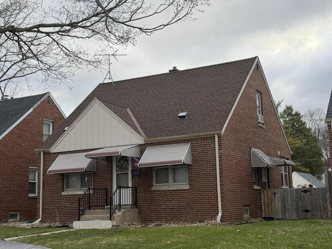 4250 N 49th St, Milwaukee, WI 53216