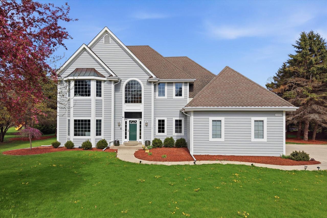 11020 N Brighton Pl, Mequon, WI 53097