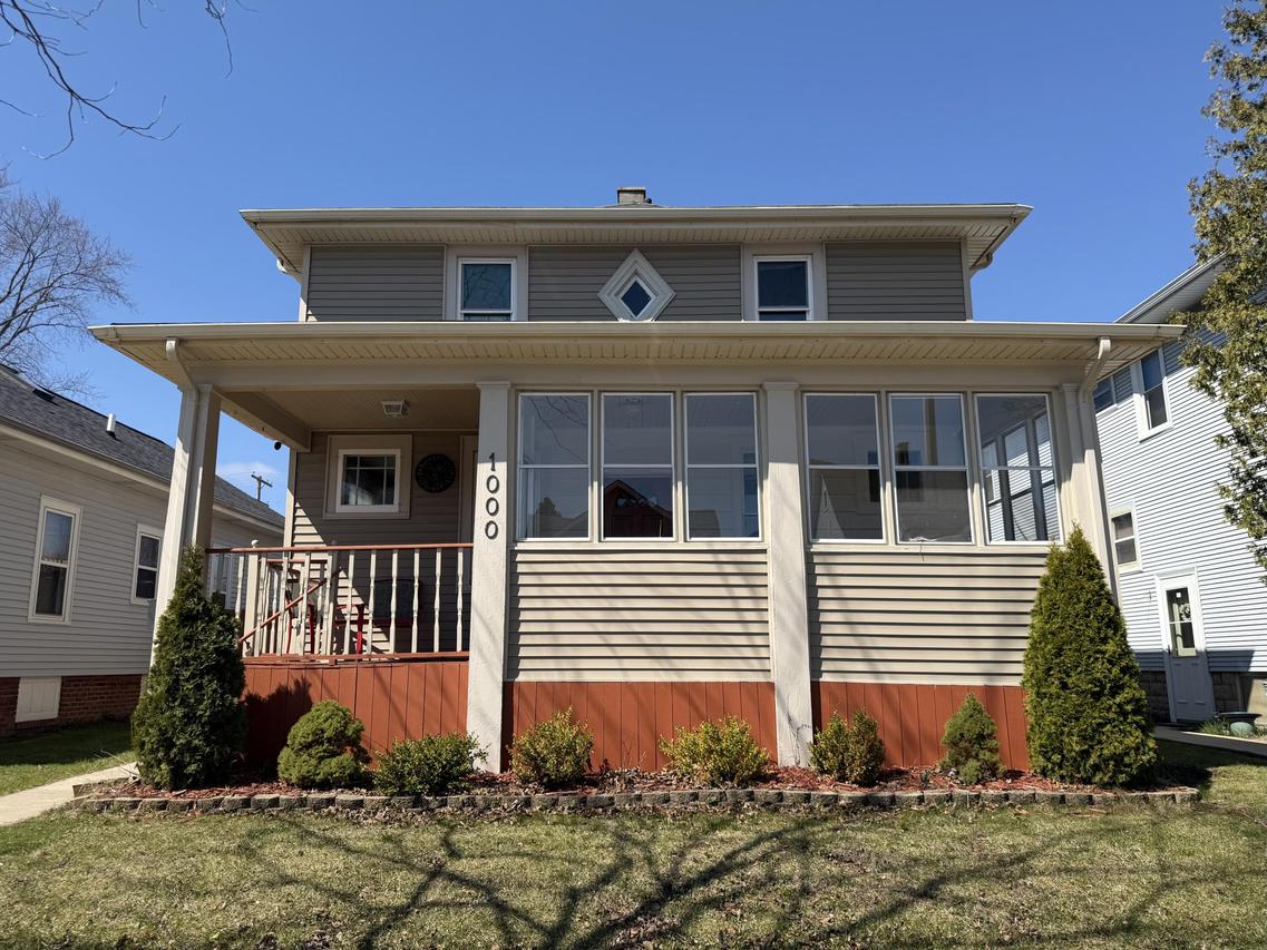 1000 Hayes Ave, Racine, WI 53405