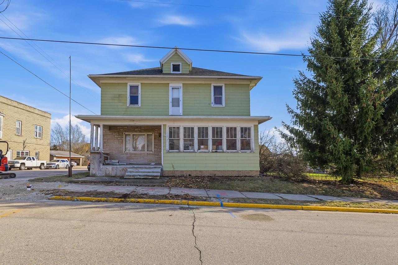 803 Main St, Lomira, WI 53048