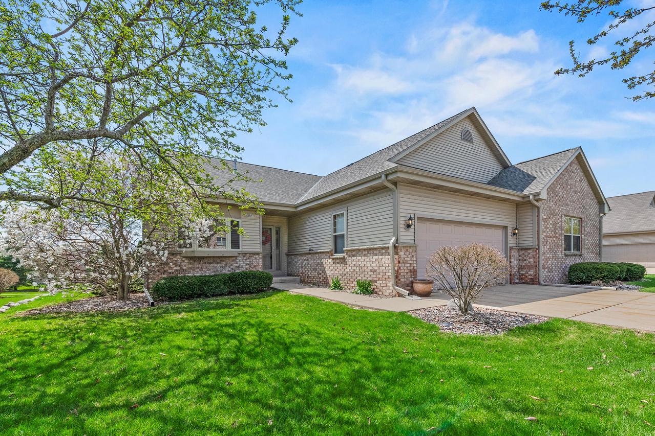 2203 Seminole St, Grafton, WI 53024