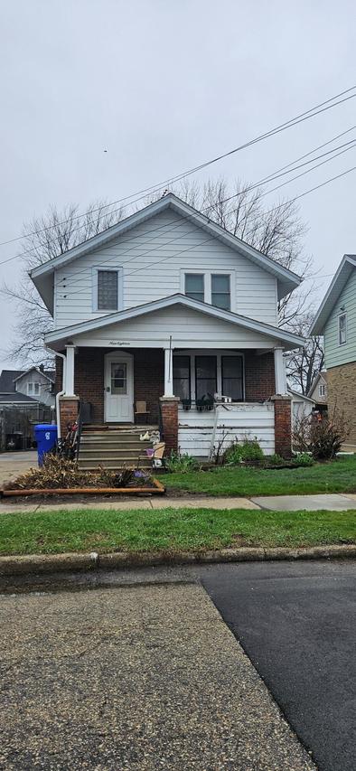 918 74th St, Kenosha, WI 53143