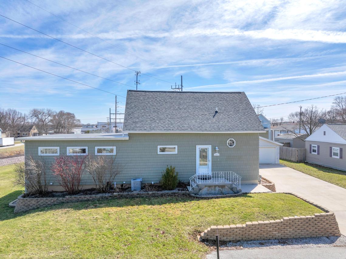 1913 Elm Ave, Sheboygan, WI 53081