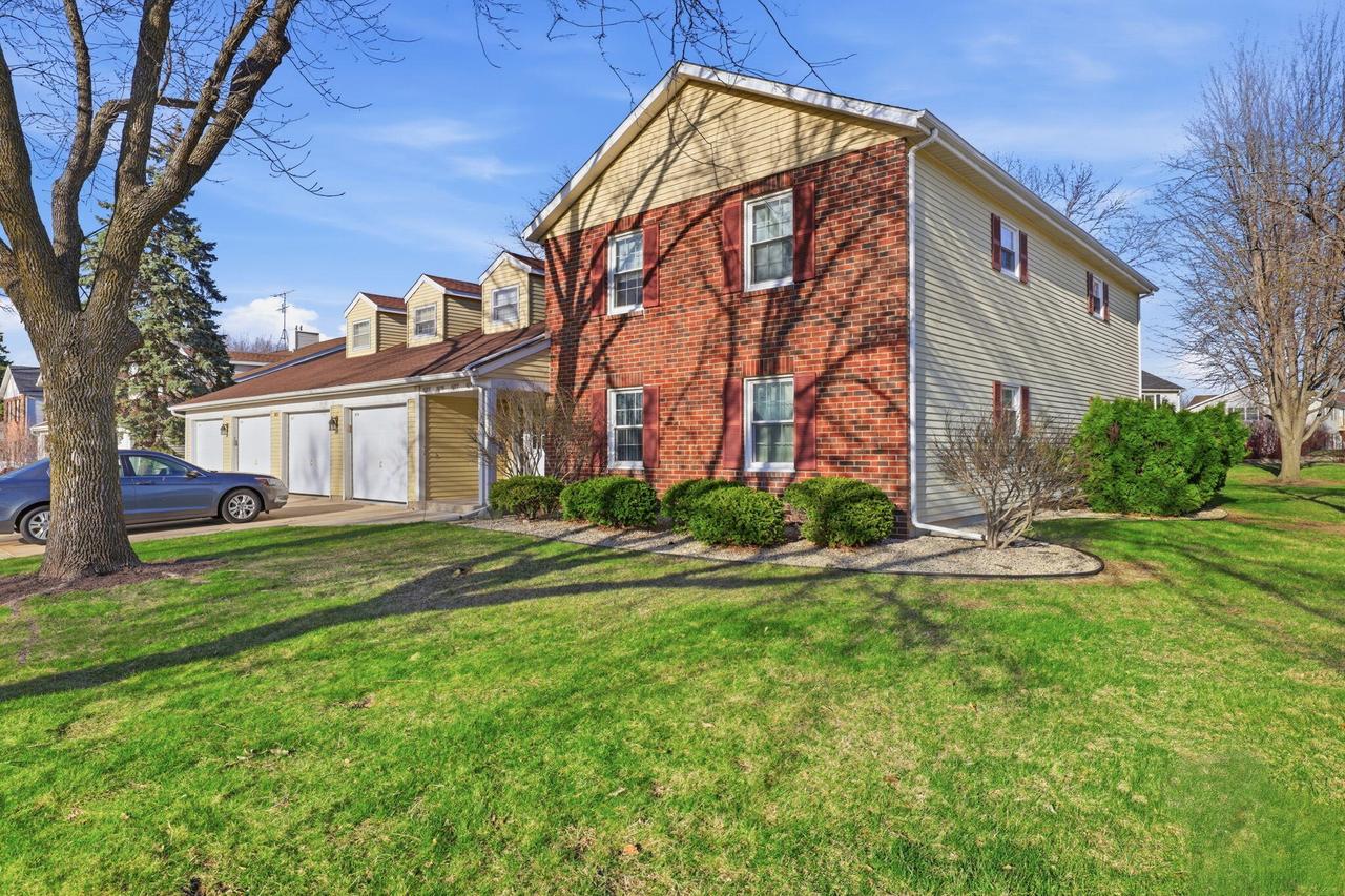 8073 43rd Ave #8A, Kenosha, WI 53142