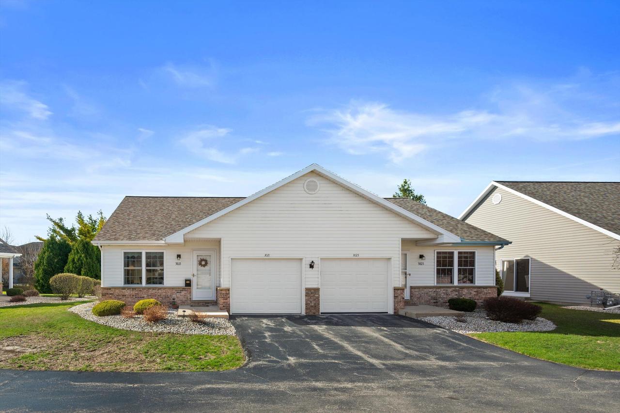 3021 25th St, Kenosha, WI 53144