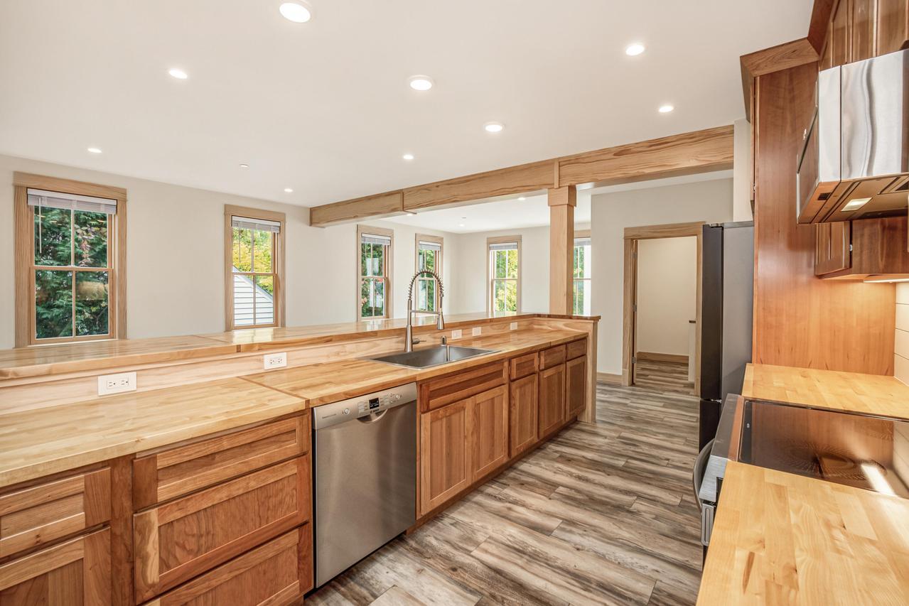 N52W6300-2 Mill St, Cedarburg, WI 53012