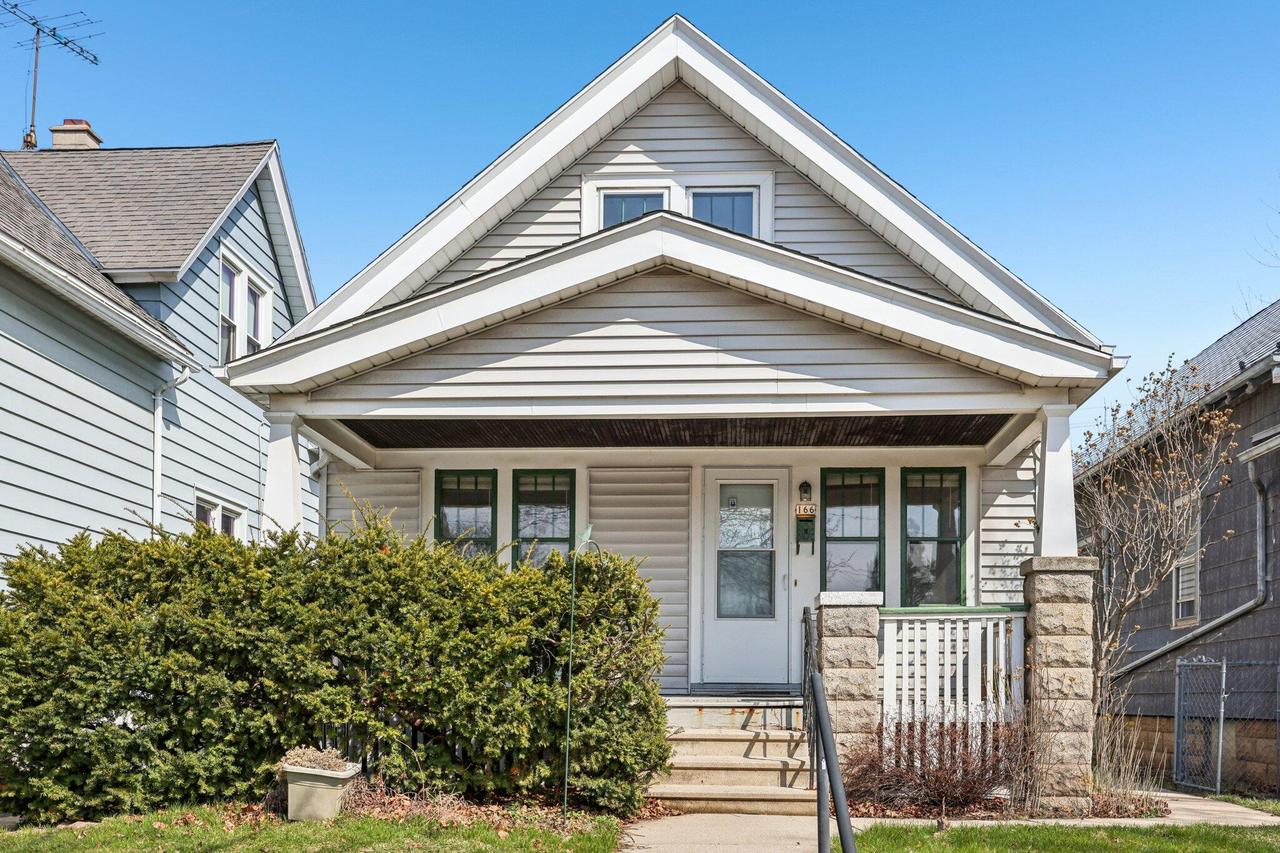 166 E Rosedale Ave, Milwaukee, WI 53207