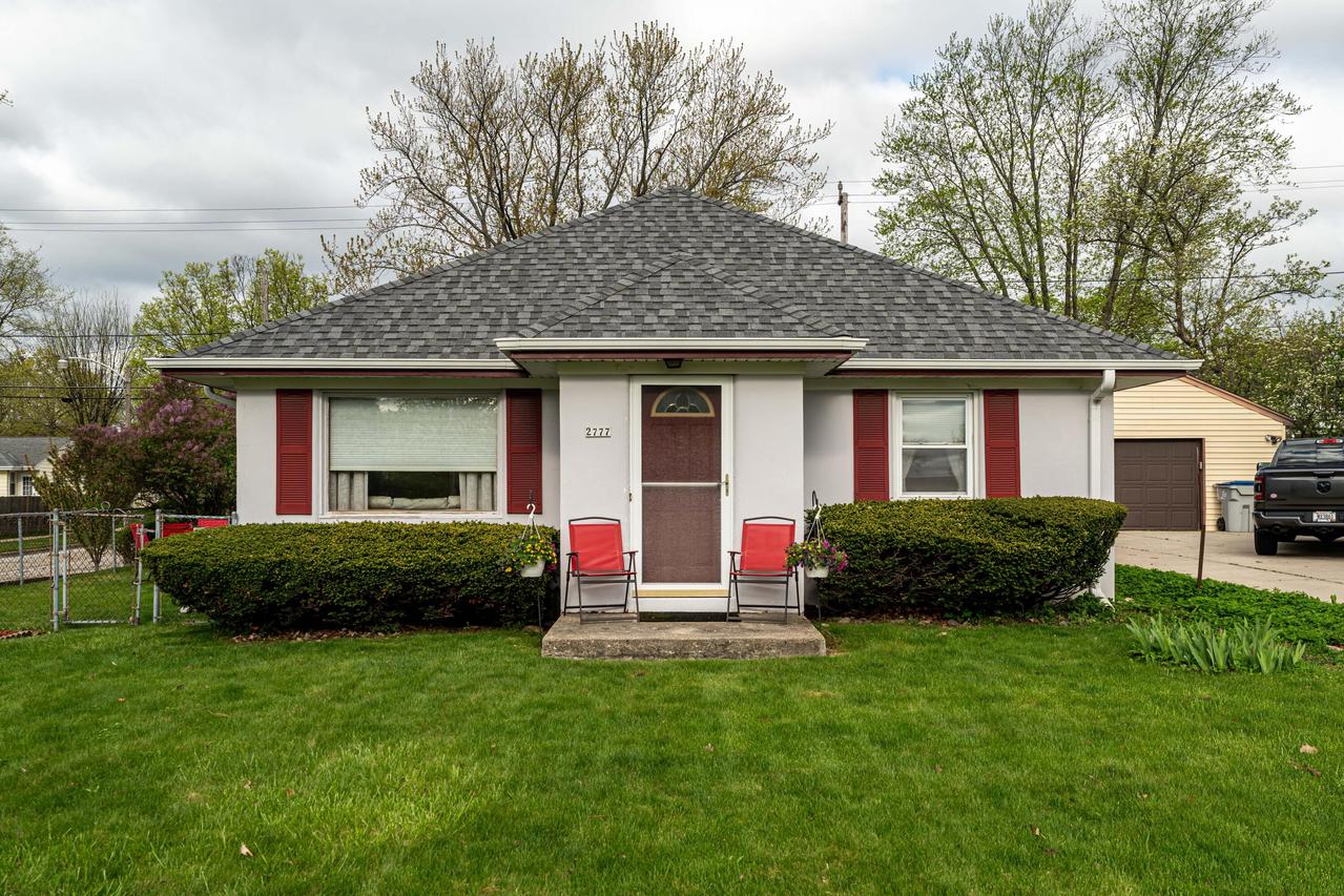 2777 S 68th St, Milwaukee, WI 53219