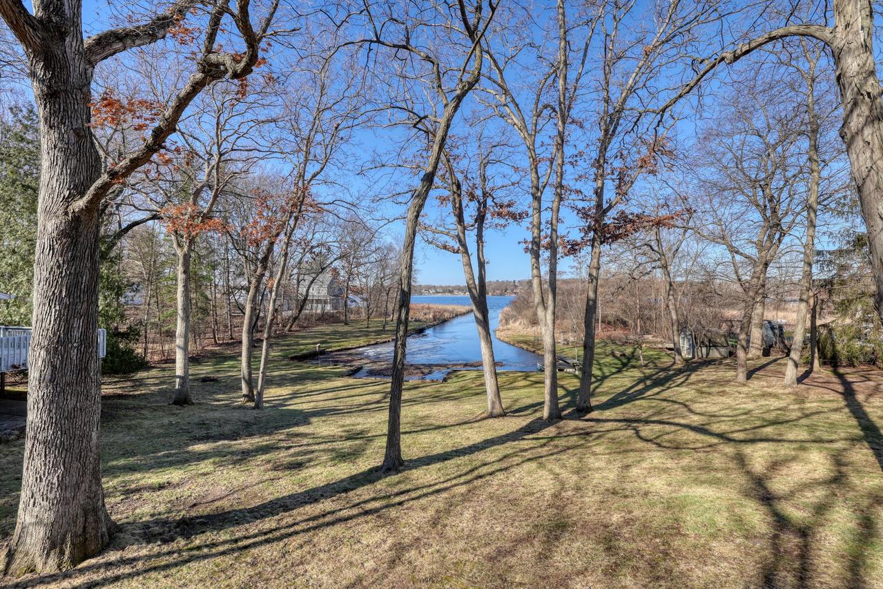 3513 Ridge Dr #3507, Delafield, WI 53029