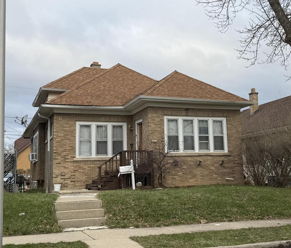 2835 N 54th St., Milwaukee, WI 53210