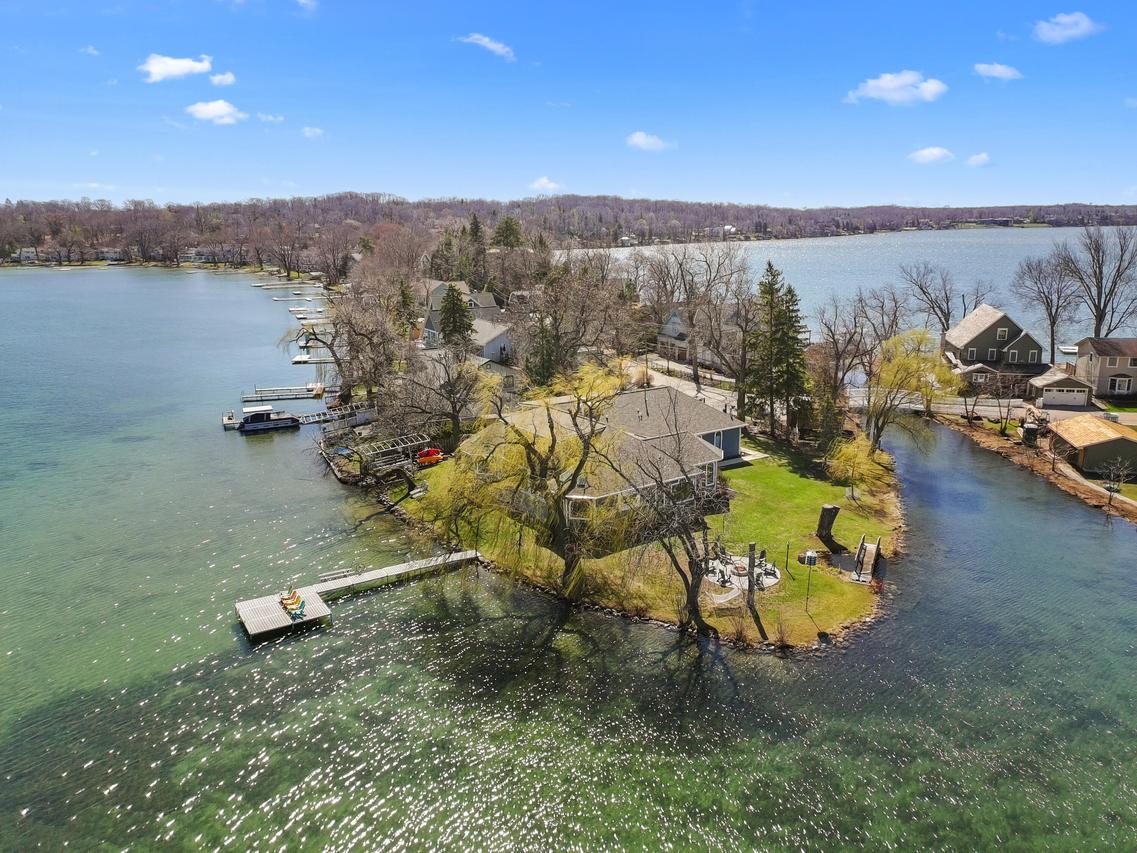 298 W Park Dr, Twin Lakes, WI 53181