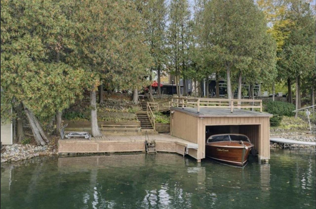 N7295 Ridge Rd, Plymouth, WI 53073