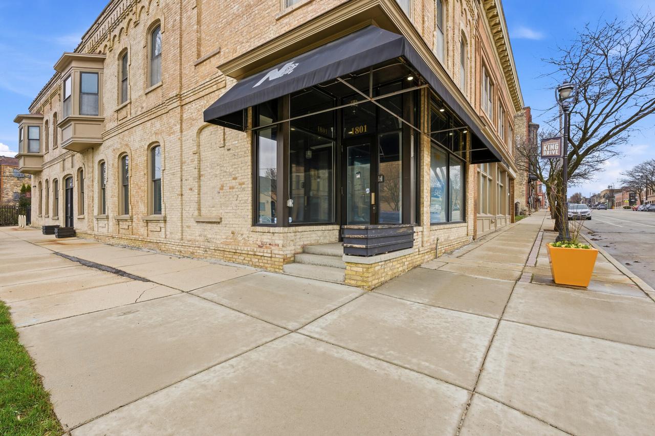 314 W Vine St #6, Milwaukee, WI 53212
