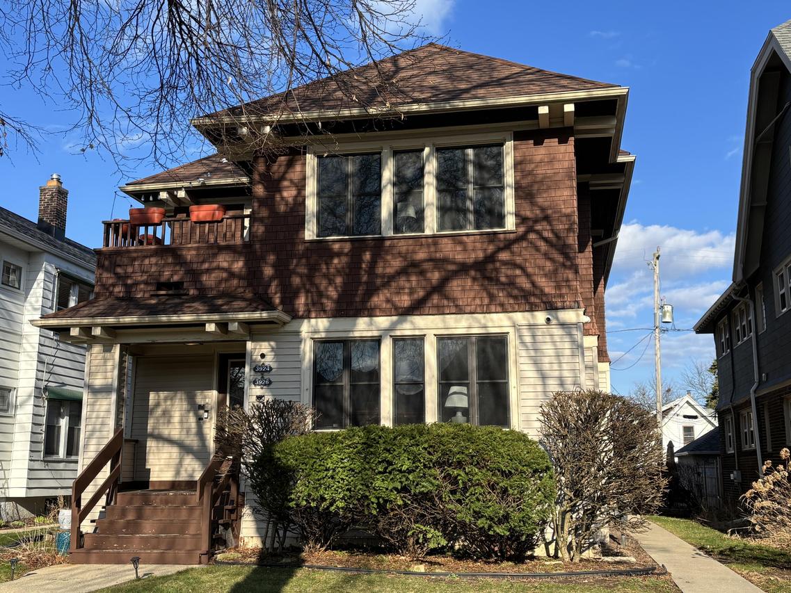 3924 N Maryland Ave #3926, Shorewood, WI 53211