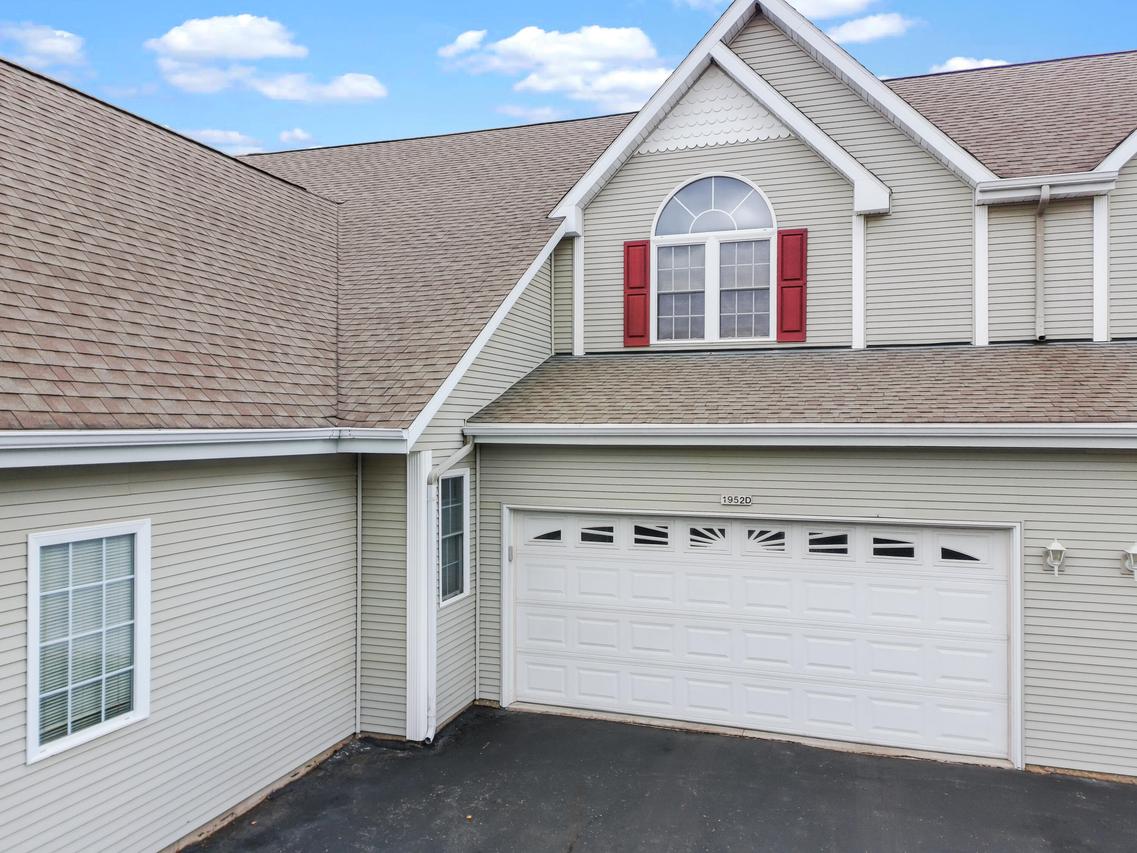 1952 Edwards St #D, East Troy, WI 53120