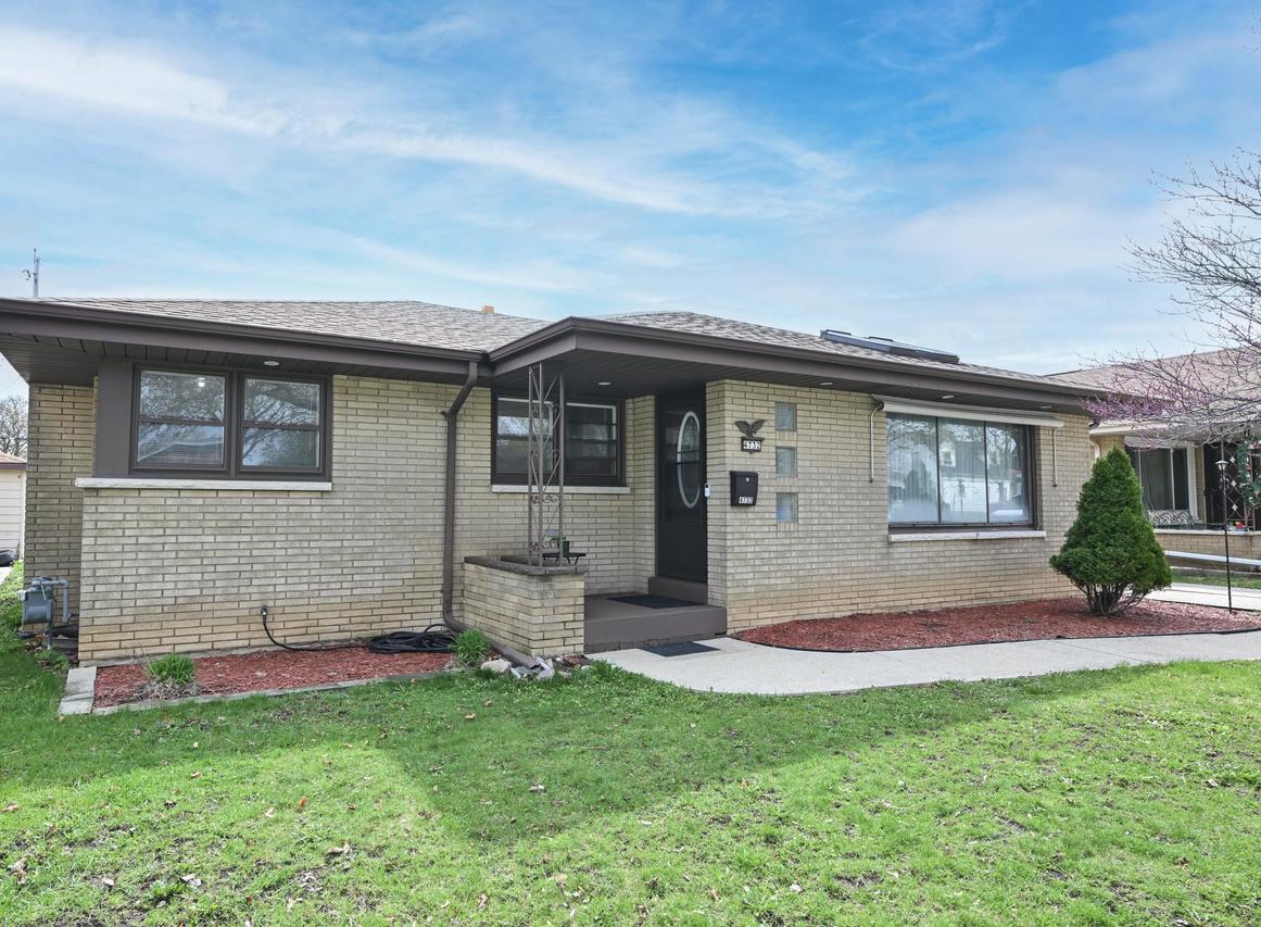 4732 S 23rd St, Milwaukee, WI 53221