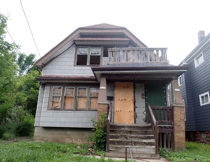 2955 N 14 St #2957, Milwaukee, WI 53206