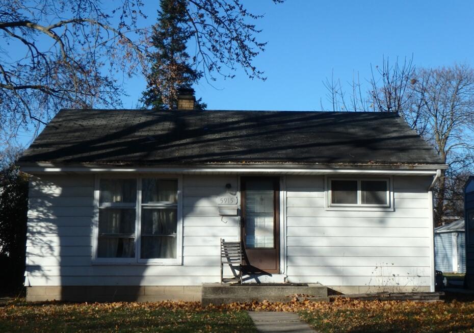 5915 N 71st St, Milwaukee, WI 53218