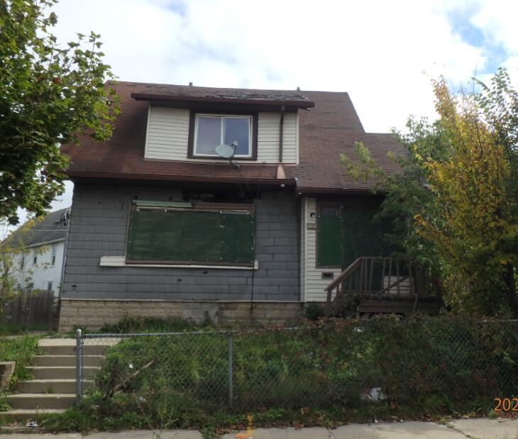 3282 N 24th St., Milwaukee, WI 53206