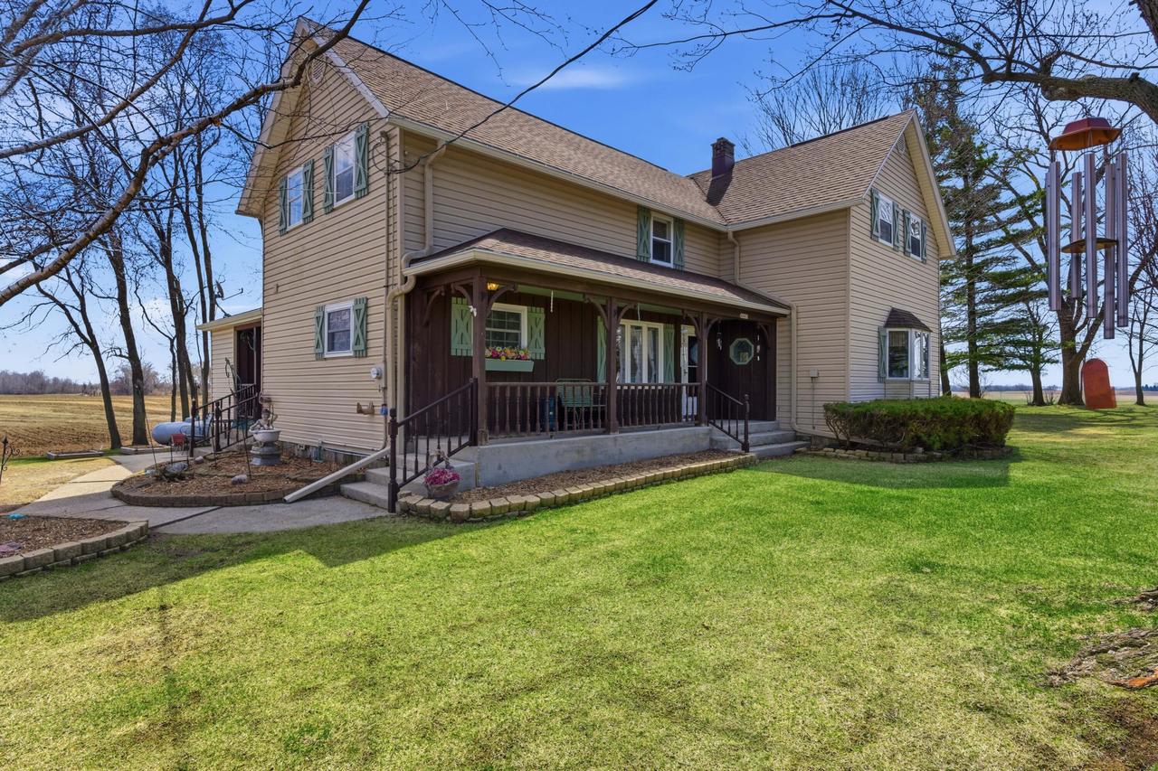 N9415 Sexton Rd, Russell, WI 53020