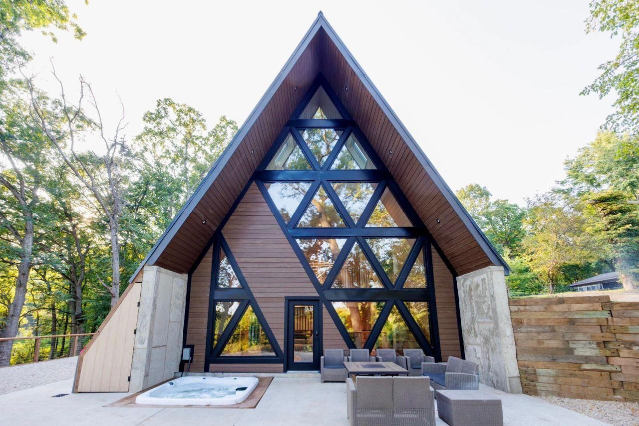 N1164 Forest Dr, Genoa City, WI 53128