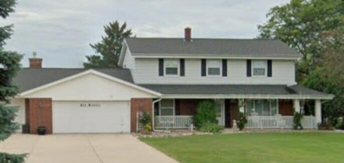 N52W35511 W Lake Dr, Oconomowoc, WI 53066