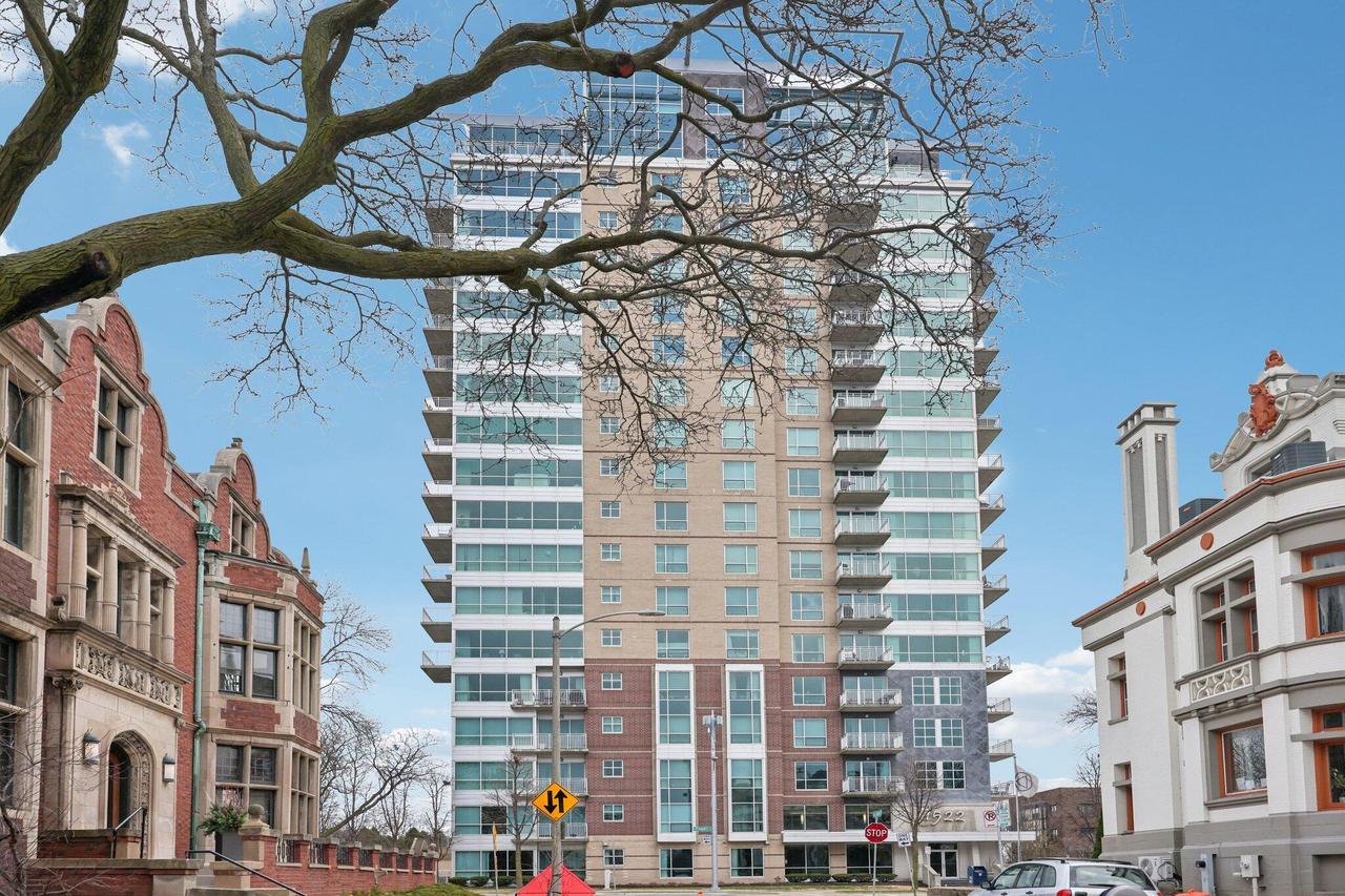 1522 N Prospect Ave #901, Milwaukee, WI 53202