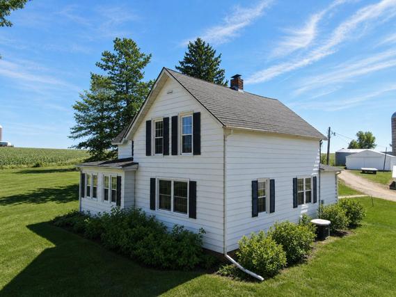 New Homes For Sale This Week That Attend Viroqua Middle School: April 10th to April 16th